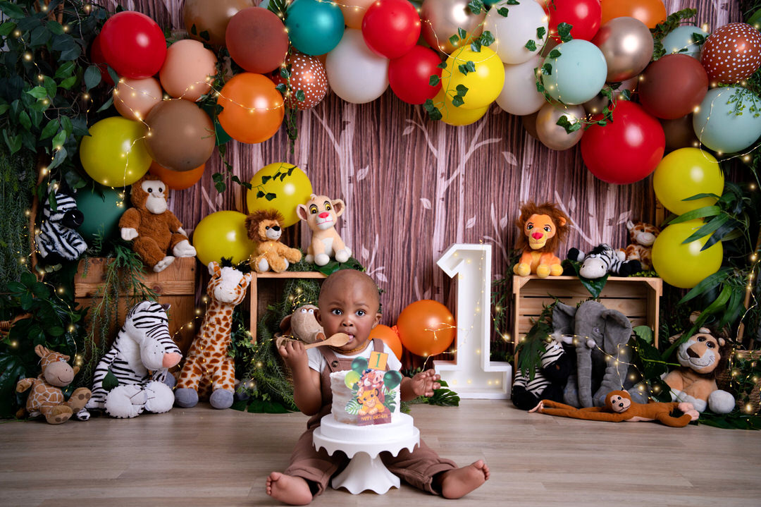 lion king cake smash