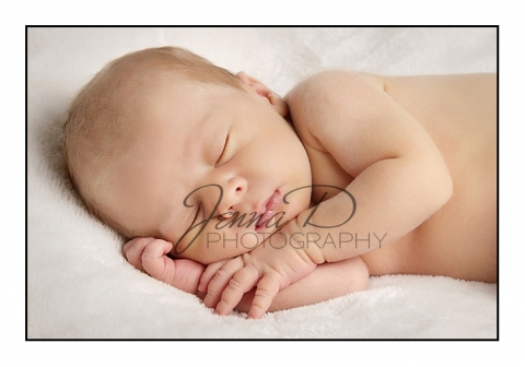 newborn baby photos - heinreichJEN_5495017