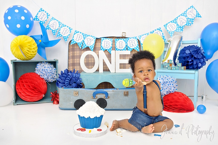 mickey mouse cake smash photo shoot red white and blue