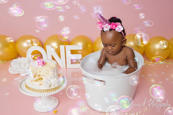first birthday cake smash and bubble bath photo shoot
