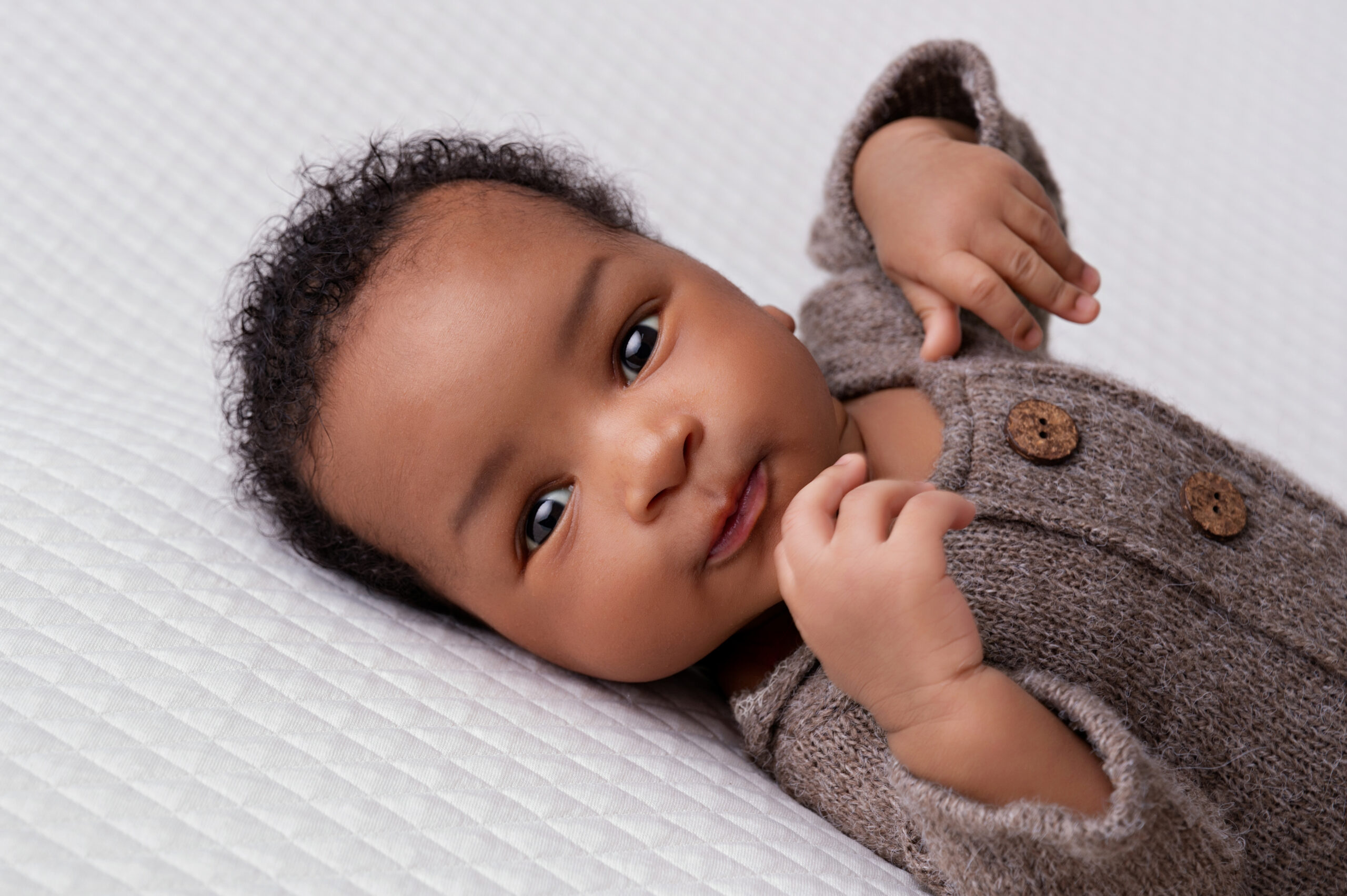 awake baby photos boy making so much eye contact