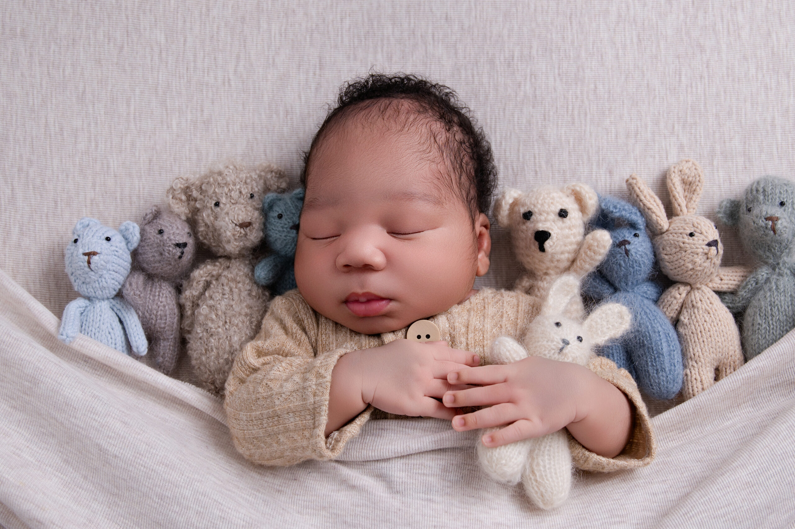 when to book your newborn photographer003