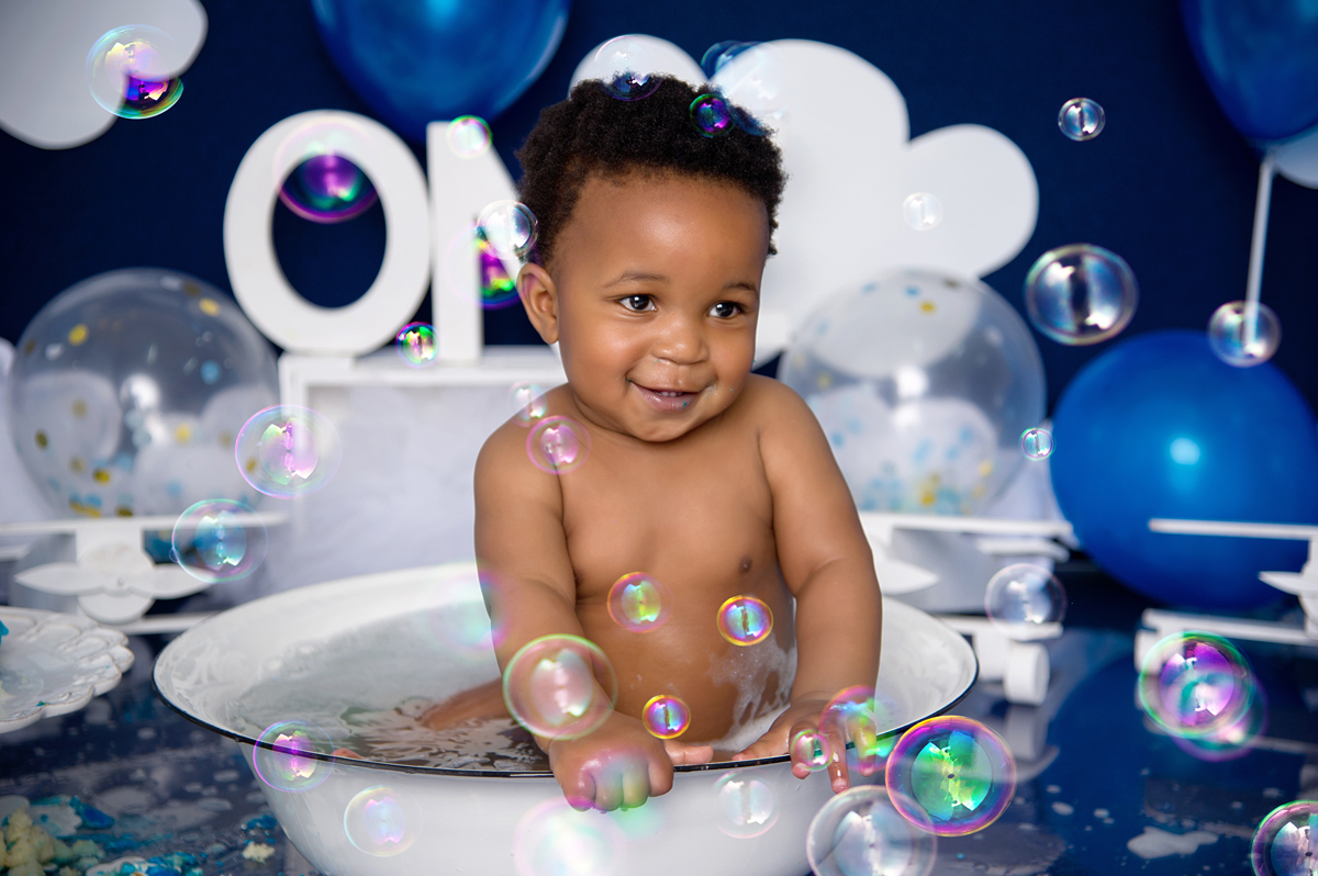 Baby water confidence and swimming lessons for 6-month-olds