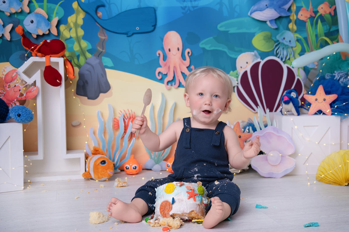 baby on under the sea cake smash