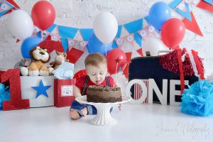 first-birthday-cake-smash-photo shoot