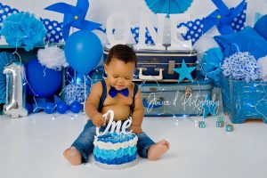 first birthday cake smash photoshoot
