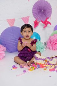 first-birthday-smash-the-cake