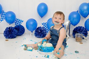 what is the cutest theme for a cake smash