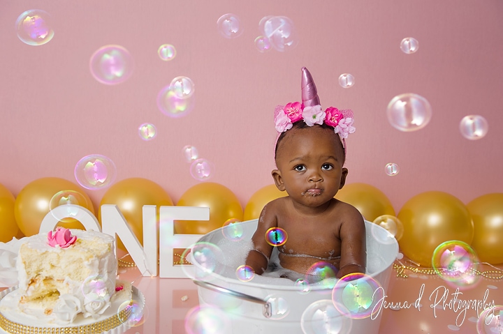 first birthday cake smash and bubble bath photo shoot