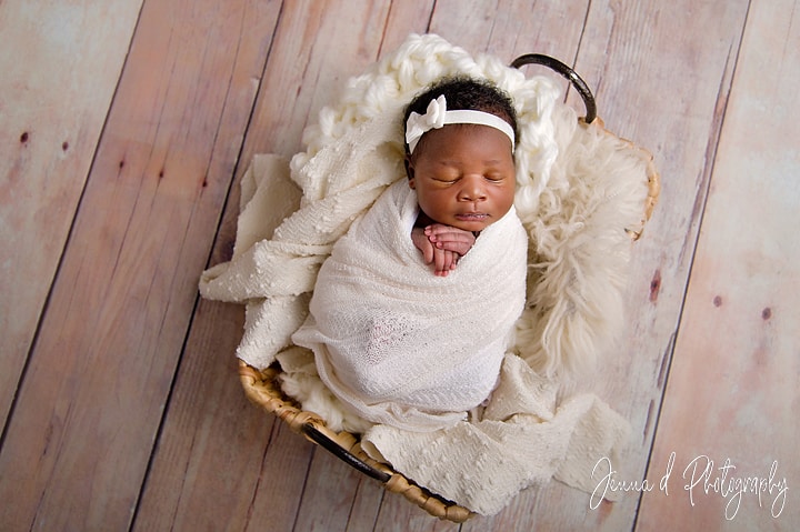 newborn photo shoot for baby girl photographer
