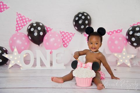 Minnie Mouse Giant Cupcake