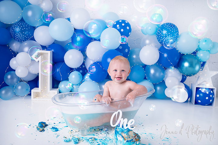 balloons white and blue cake smash pretoria