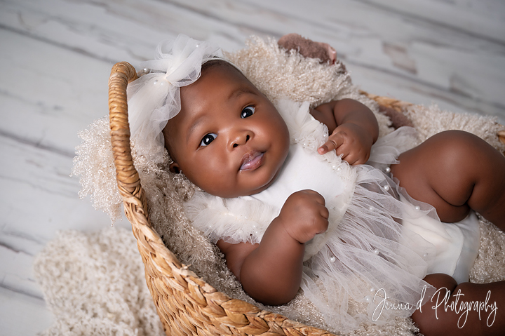 newborn photoshoot 3month old baby girl