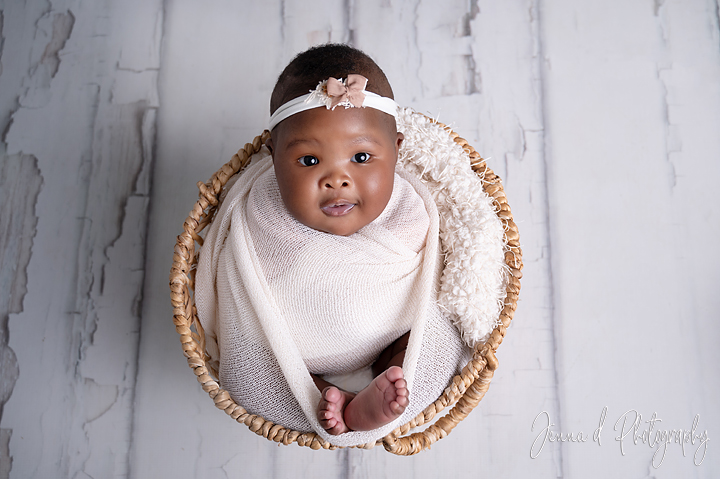 newborn photoshoot 3month old baby girl