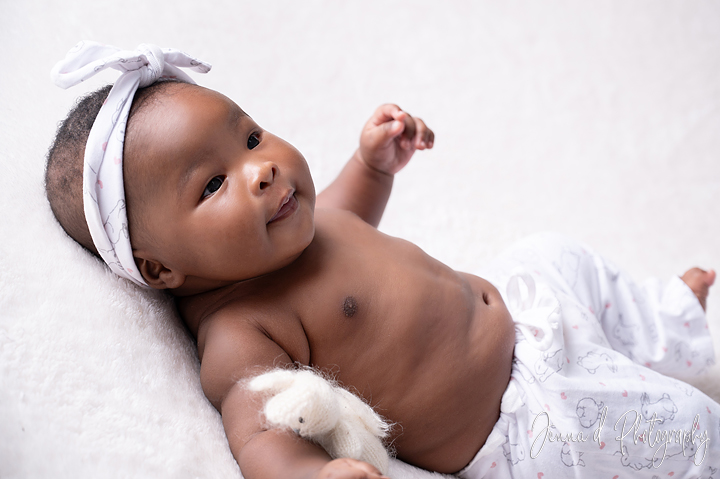 newborn photoshoot older baby girl