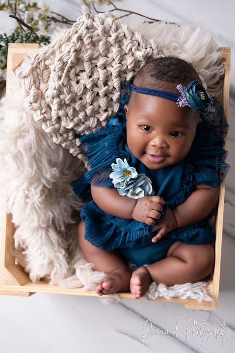 newborn photoshoot older baby girl