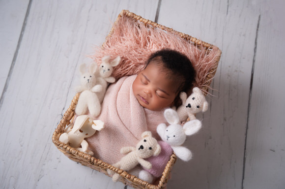 why newborn photoshoots010