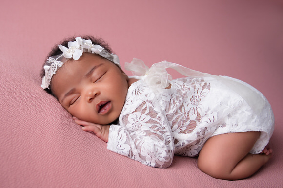 when to do newborn photoshoots