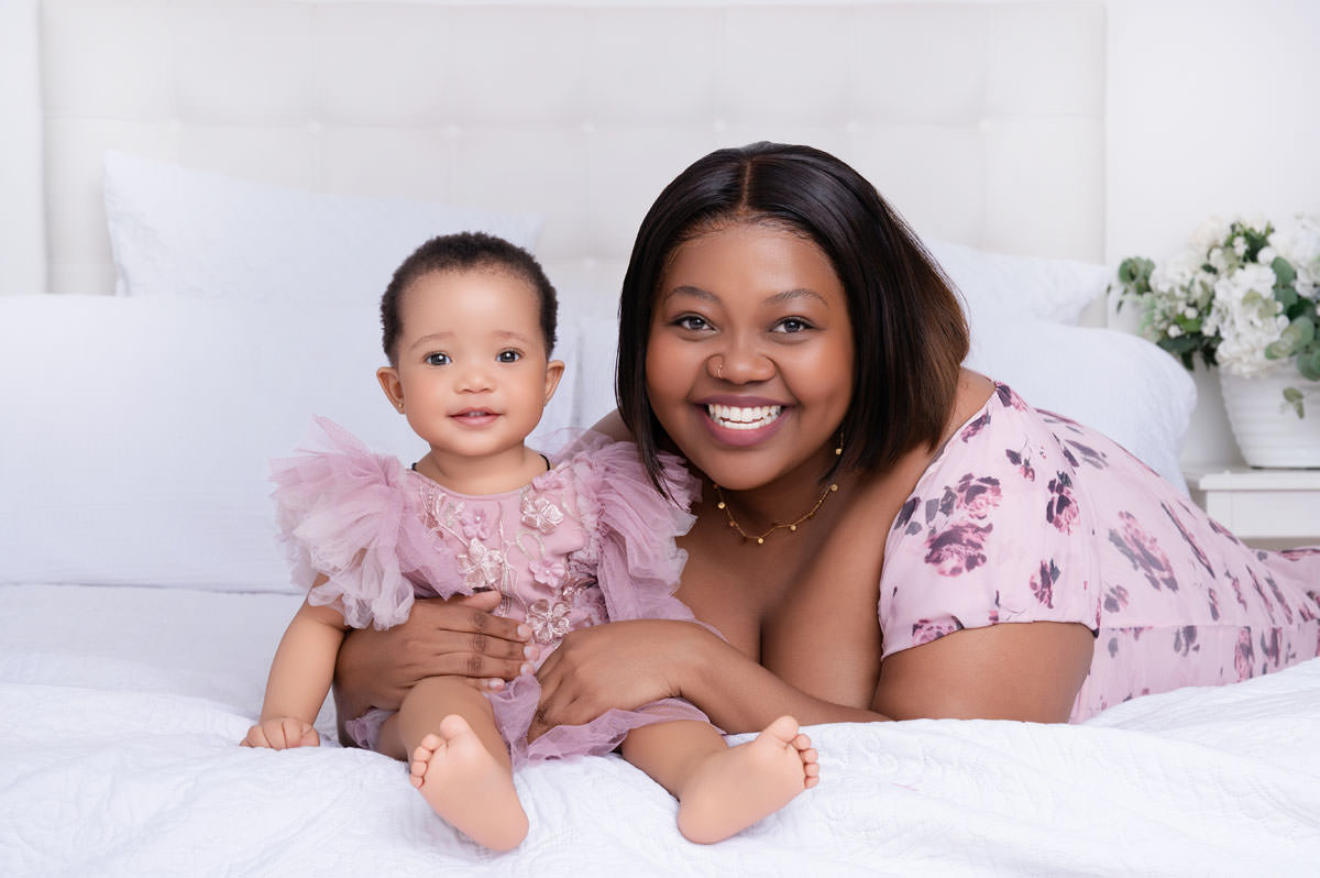 mommy and baby girl spending time with a mom and baby groups in pretoria