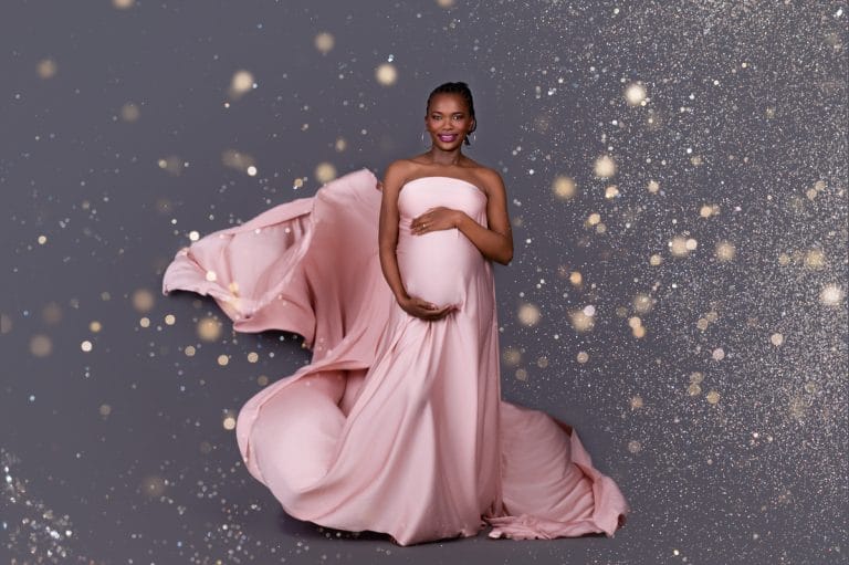 MATERNITY PHOTOGRAPHER IN WAVERLEY MOOT